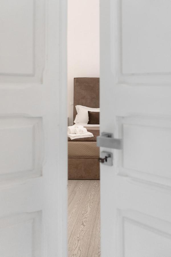 Dimora Elce Suites Elegance & Design Лечче Экстерьер фото